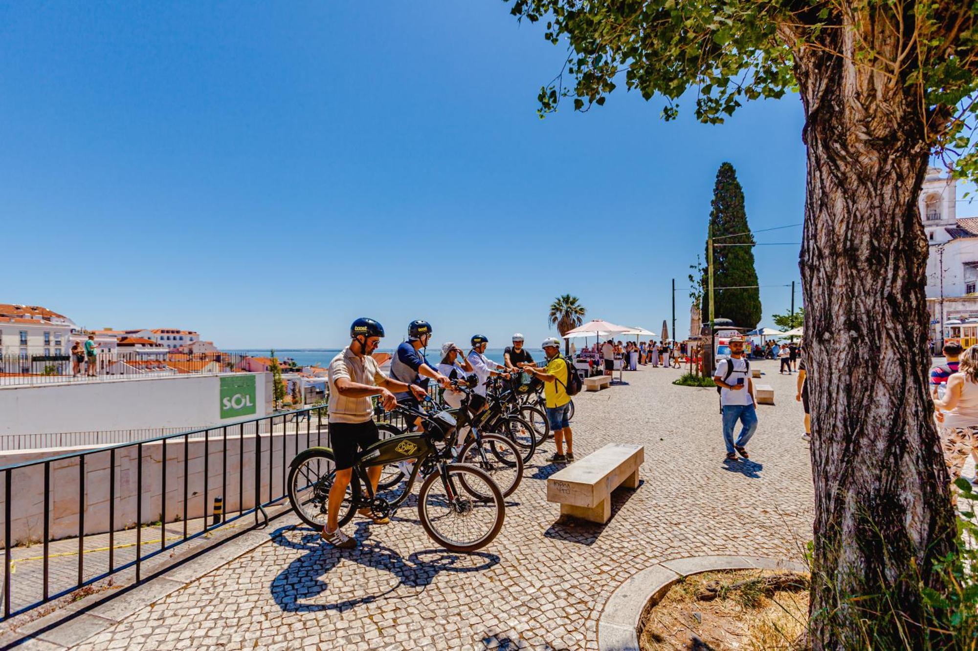 Апартаменты Visitlisbon4Fun: Alfama II Экстерьер фото